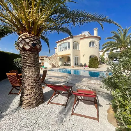 Strelitzia With Private Pool & Amazing View