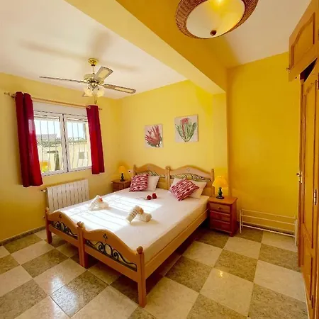 Strelitzia With Private Pool & Amazing View Villa *